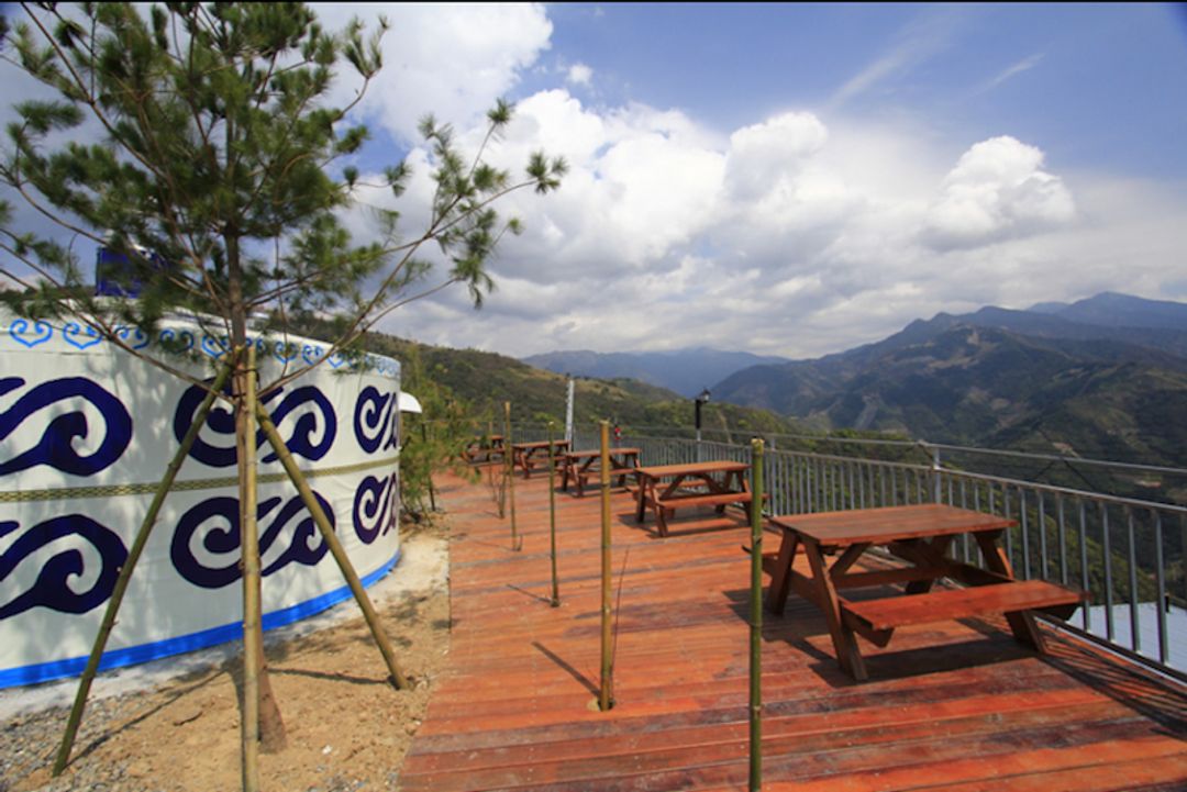 The best yurt accommodation in the stream-Cingjing-1