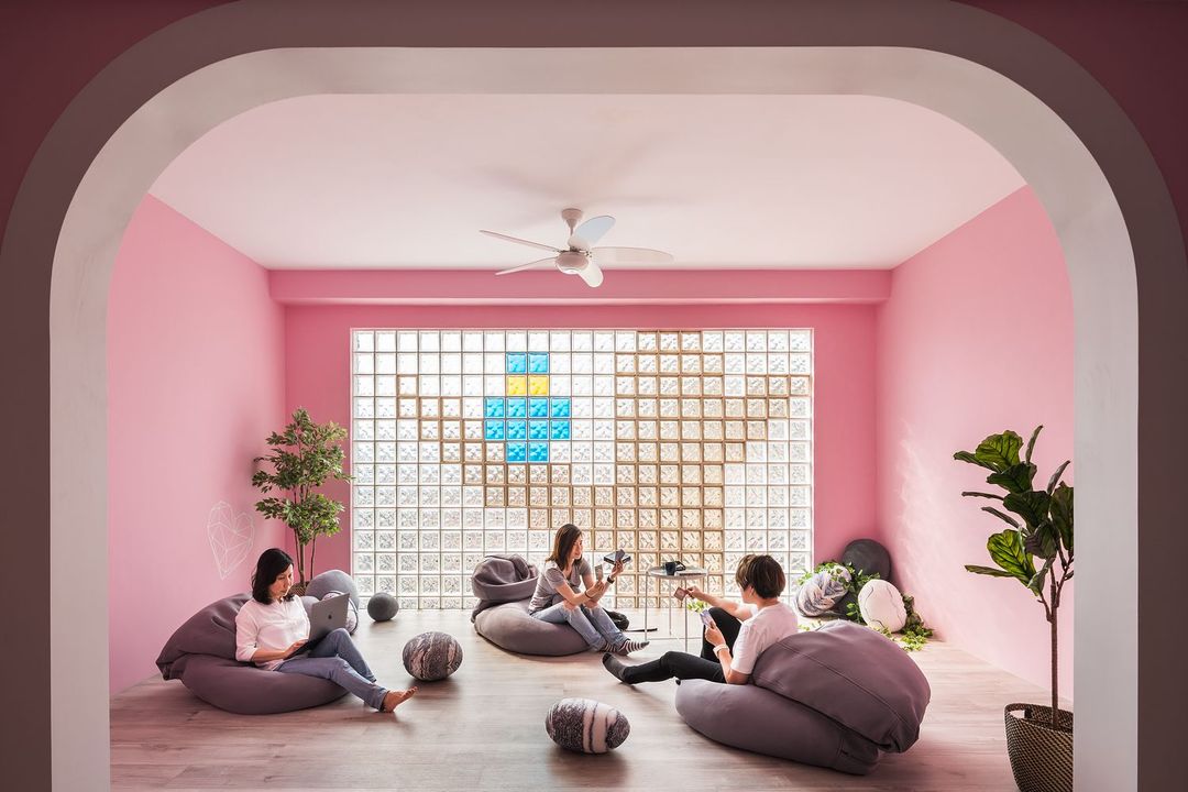 Owl Hostel