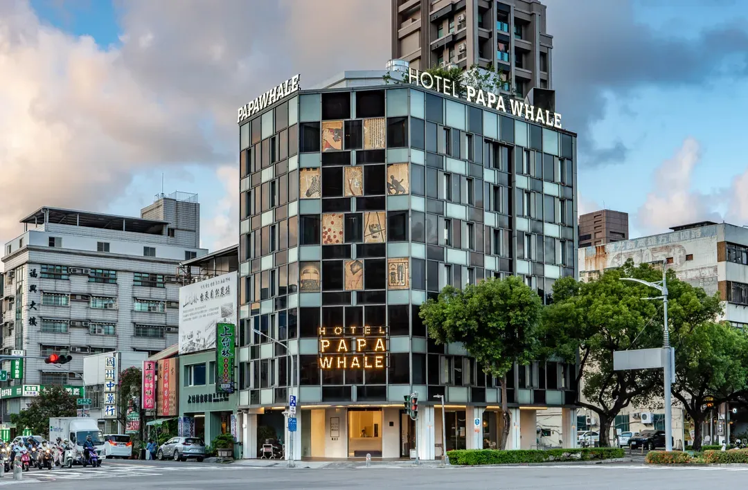 Kaohsiung City-Hotel PaPa Whale-Kaohsiung Formosa Boulevard