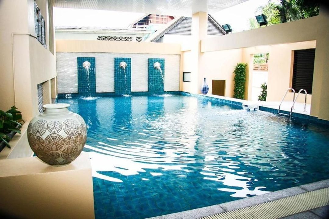 42 Grand Residence