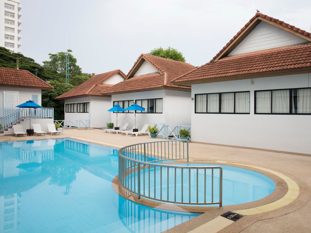 Chom View Hotel