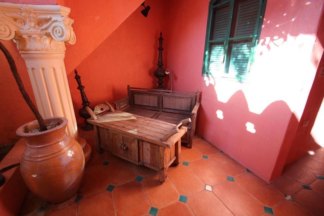 A Fei Surf Inn III-8