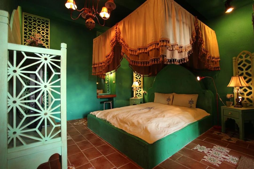 A Fei Surf Inn III-6