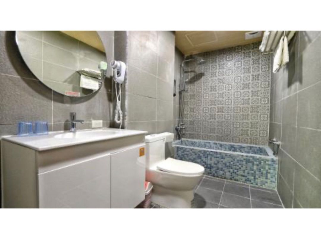 202精緻雙人房衛浴