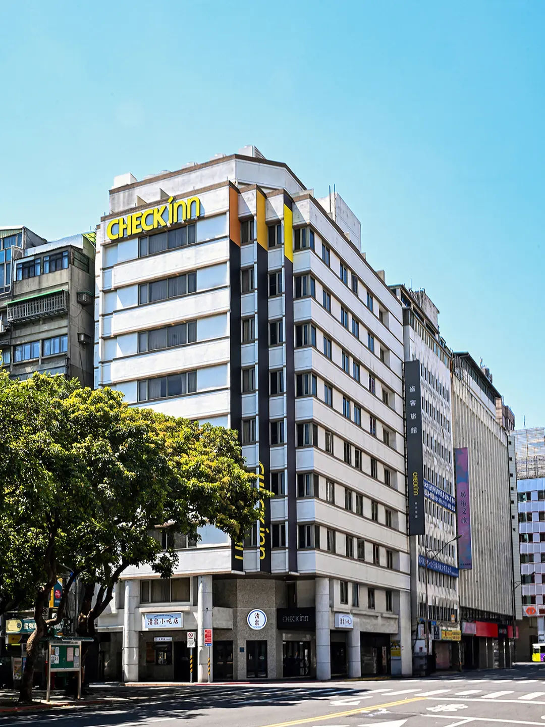CHECK inn Taipei Main Station