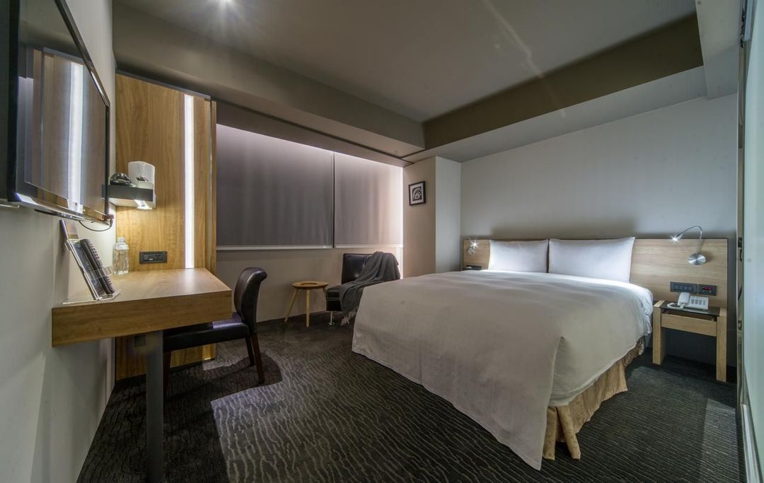 Simple+ Hotel