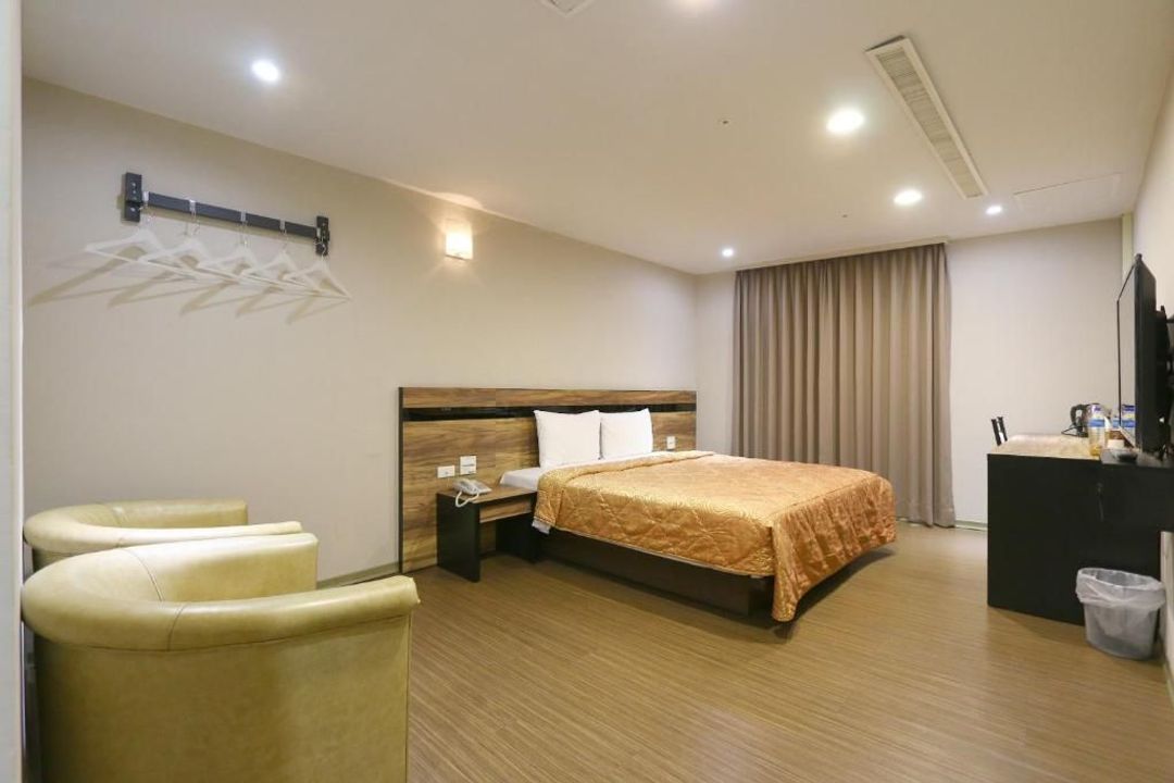鼎立安商務旅館