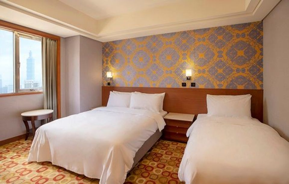 台灣防疫旅館體驗 14天一打二的日子我們怎麼過 住哪一家防疫旅館 一晚要多少錢 我們評價如何 Youtube