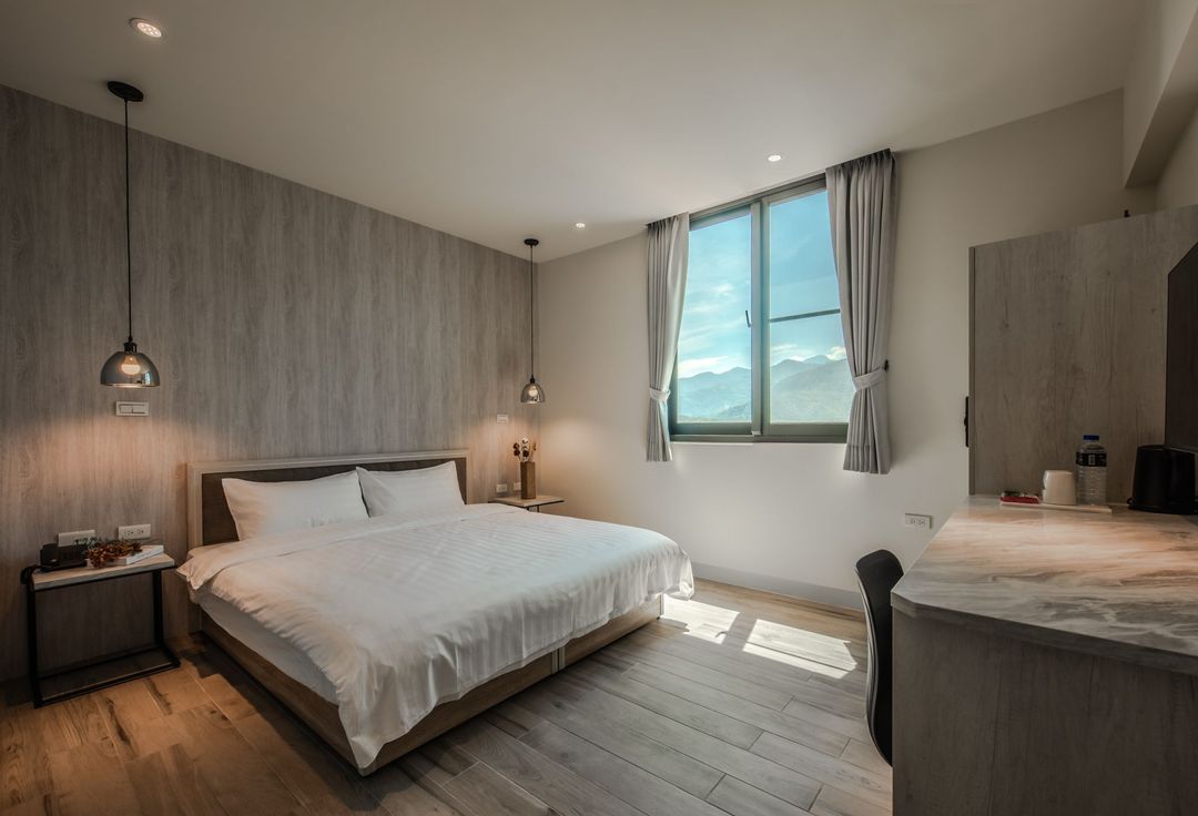 Skilled humanities travel guest house