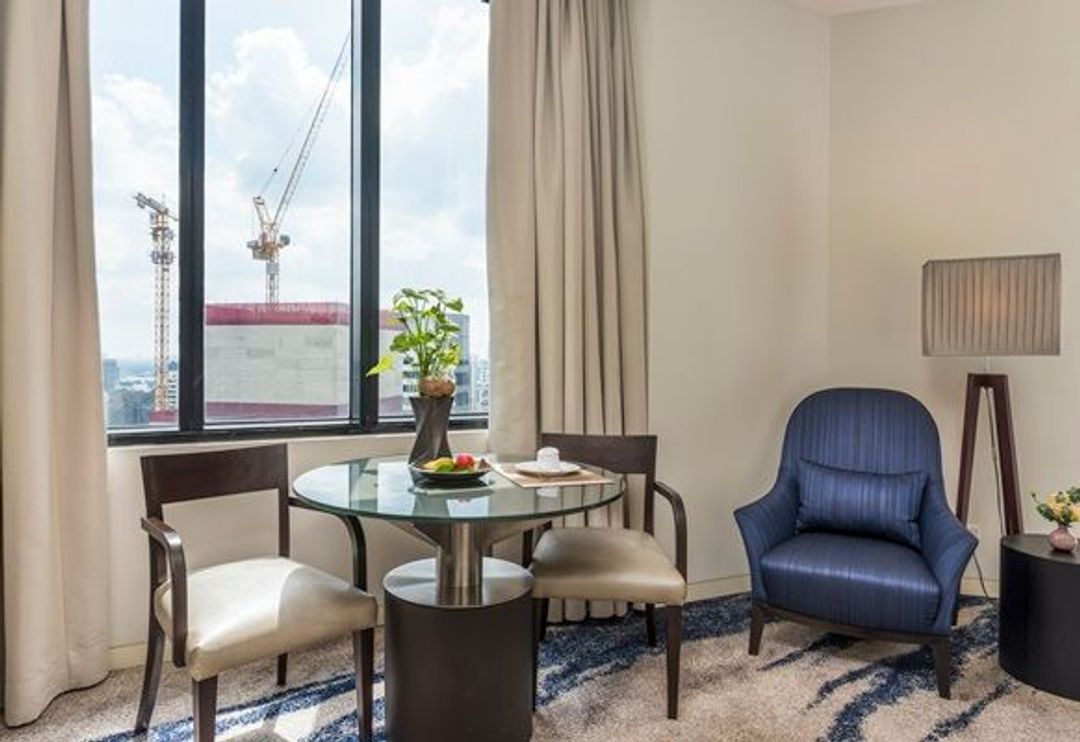 察殿恩博利套房酒店 (Emporium Suites by Chatrium)