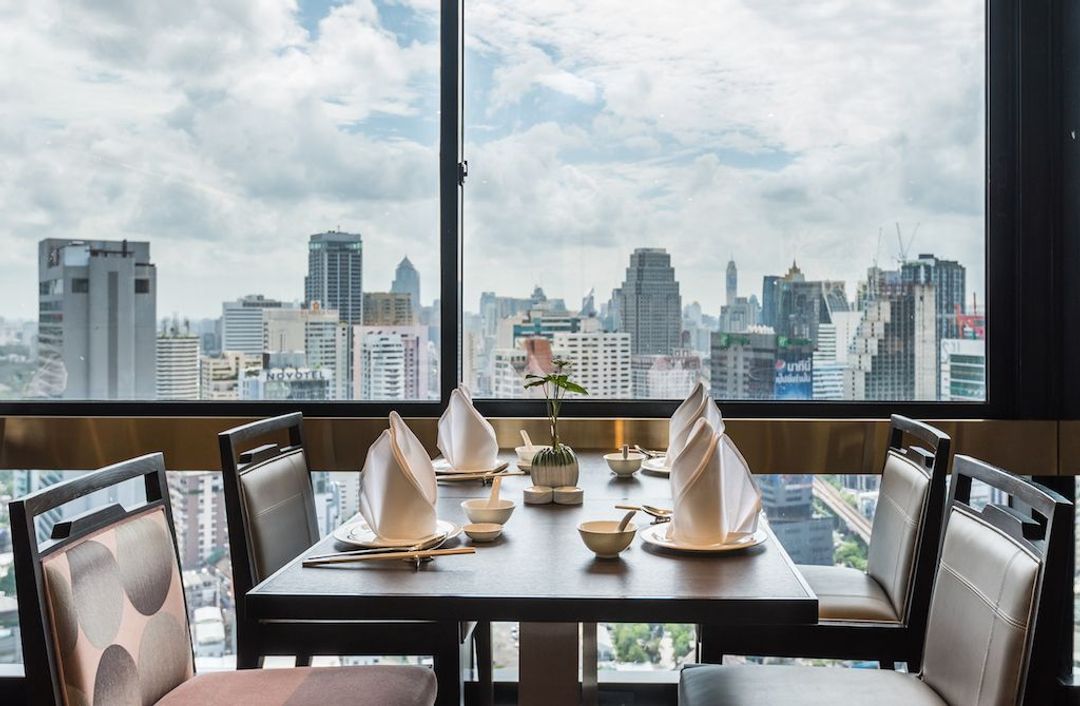 察殿恩博利套房酒店 (Emporium Suites by Chatrium)
