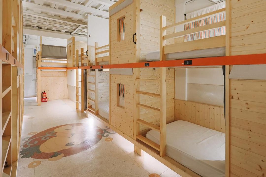 A Shin Hostel