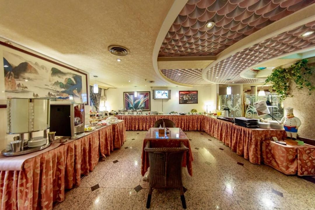 Chungli Business Hotel