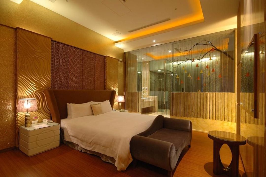 Dubai Motel-1