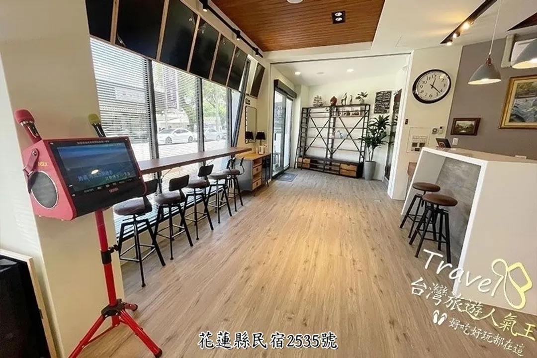 Chongfei/Go Around B&B & Restaurant