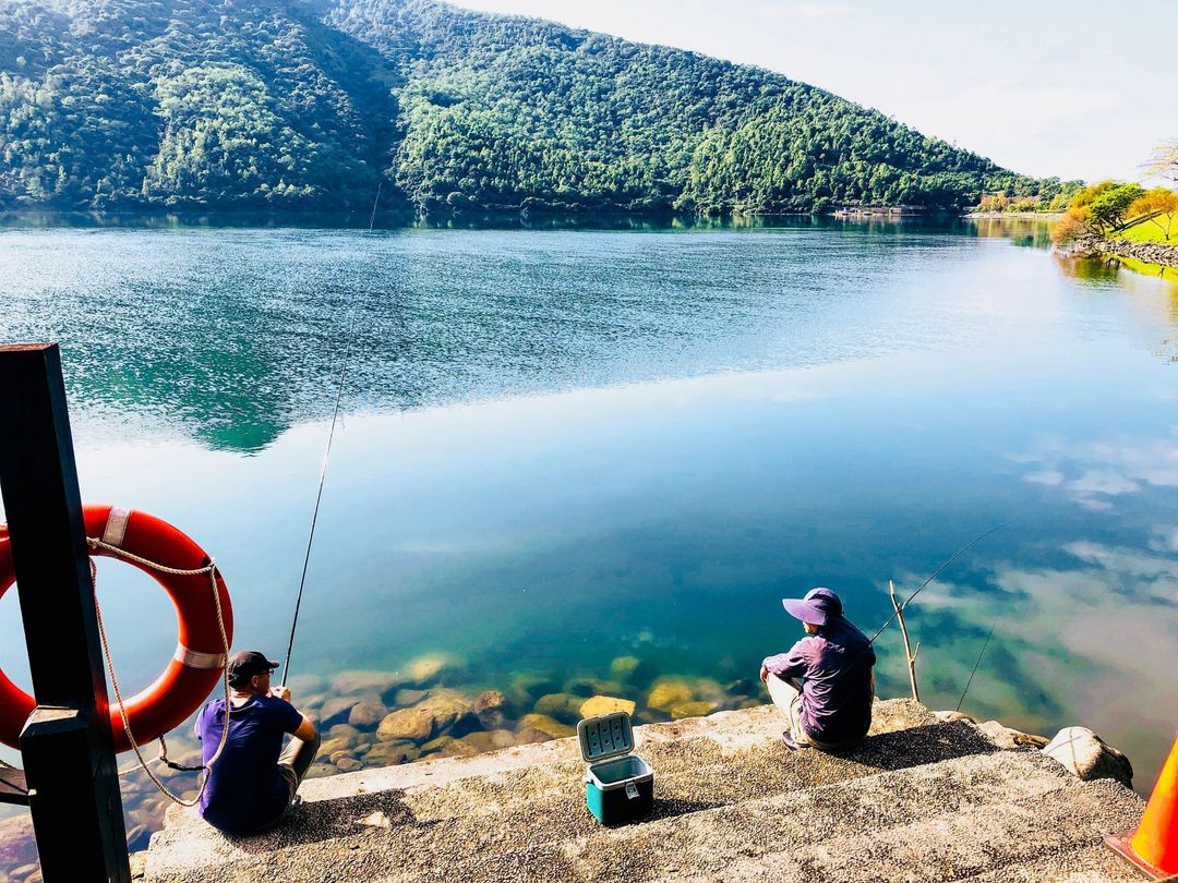 黑屋CAMP｜日式露營車、特色木屋、鯉魚潭湖畔-14
