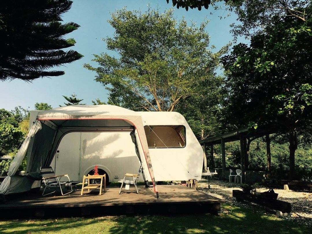 黑屋CAMP｜日式露營車、特色木屋、鯉魚潭湖畔-8