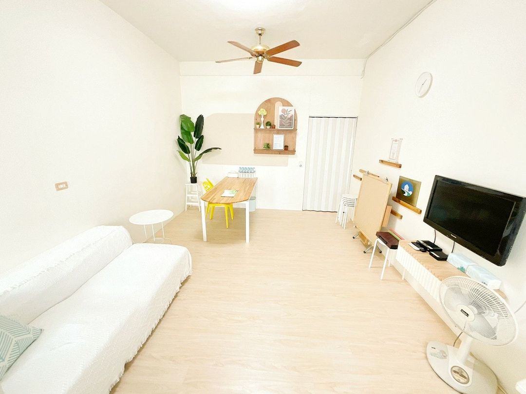 Qingqing Longhouse 10-person private building-four bedrooms, two bathrooms, one living room and one backyard