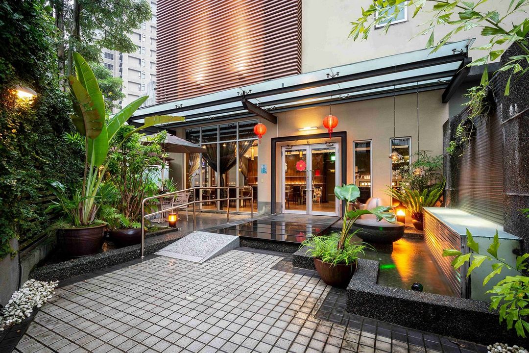 In-Stone Motel