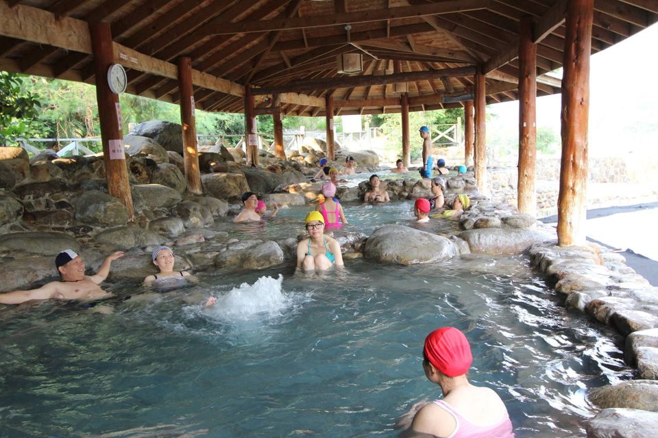 南投露營 北港溪沙八渡假村