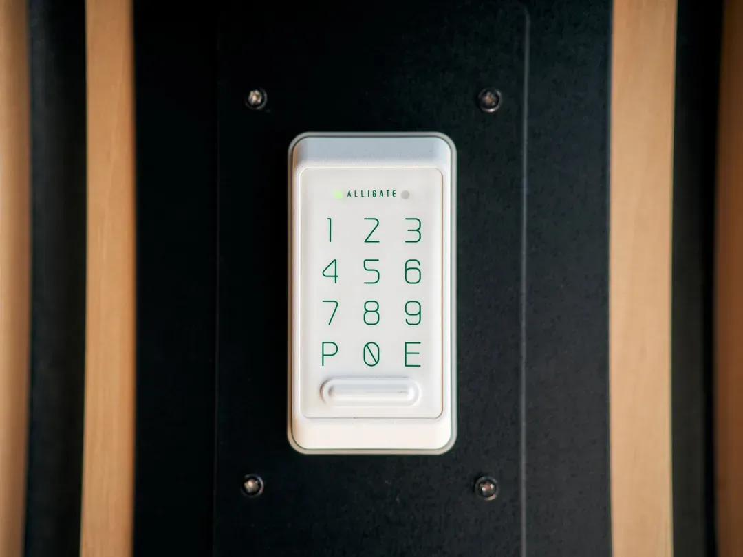 エントランスもキー番号にて開錠!