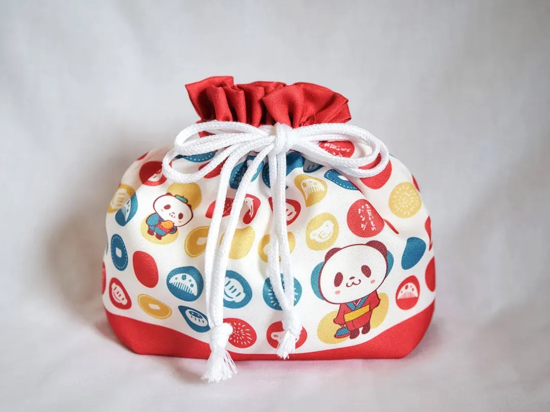 【お買いものパンダルーム】当施設限定アメニティ/巾着
