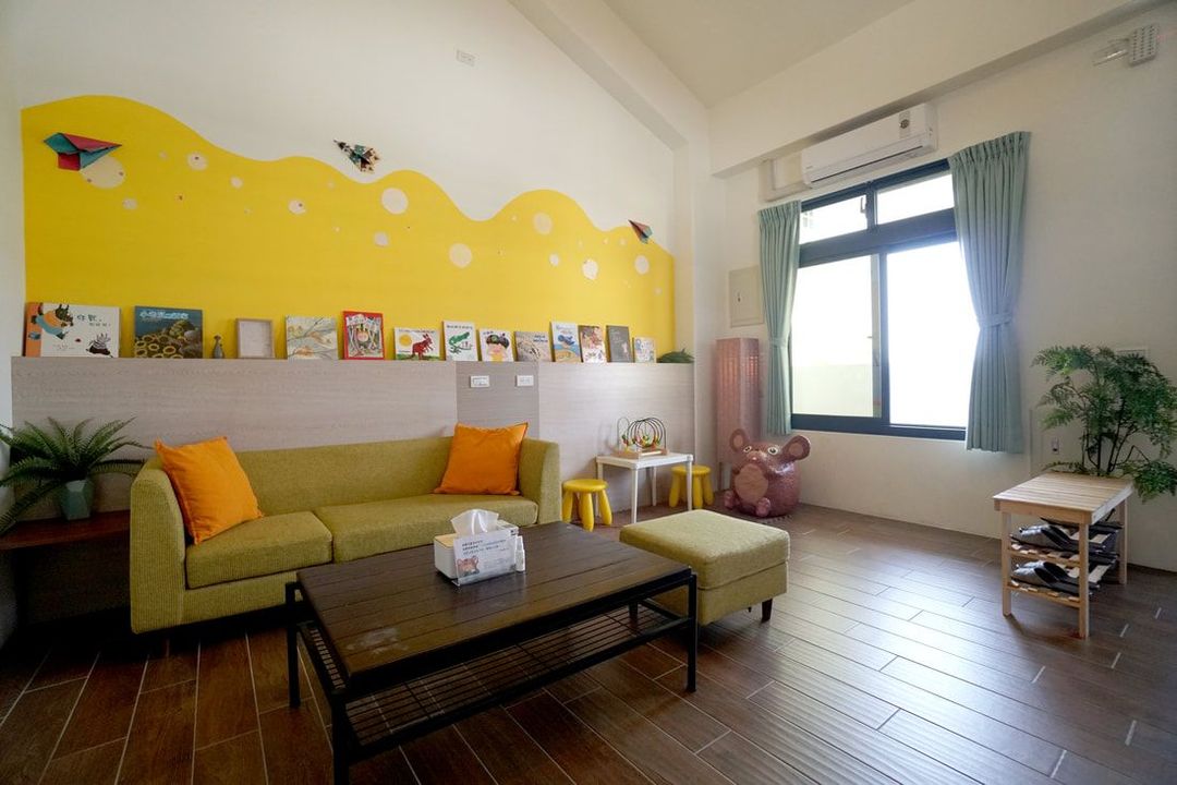 Bobomi Picture Book Homestay