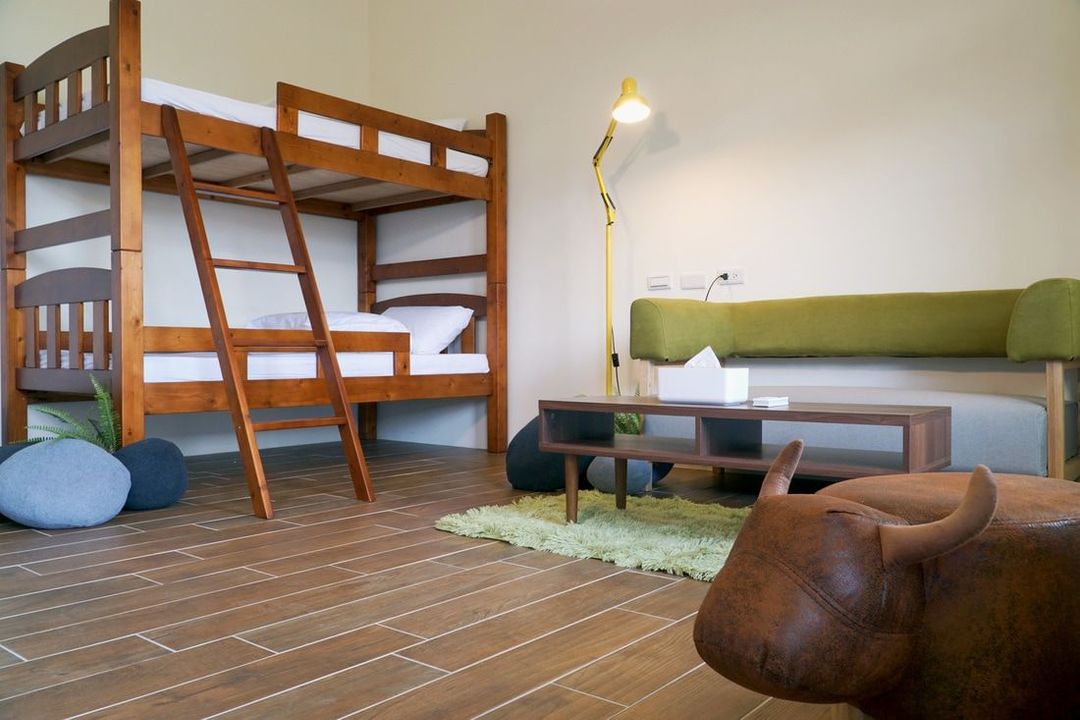 Bobomi Picture Book Homestay