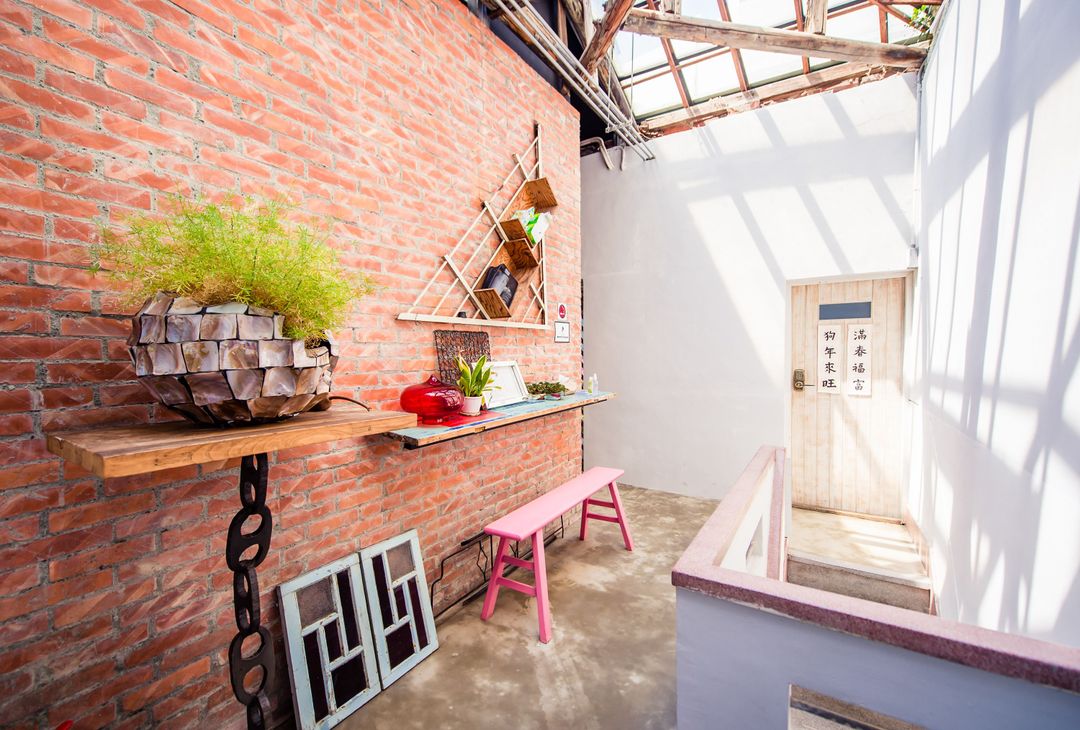 Tainan Weshare Hotel