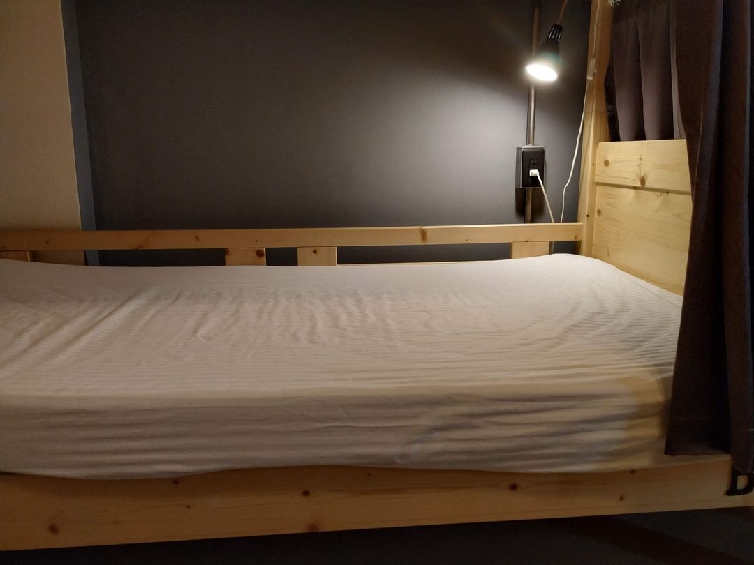 Backpacker Inn Hall 497-2