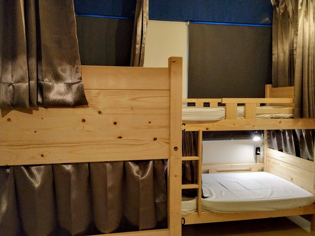 Backpacker Inn Hall 497-2