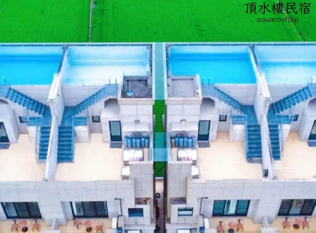Aqua rooftop