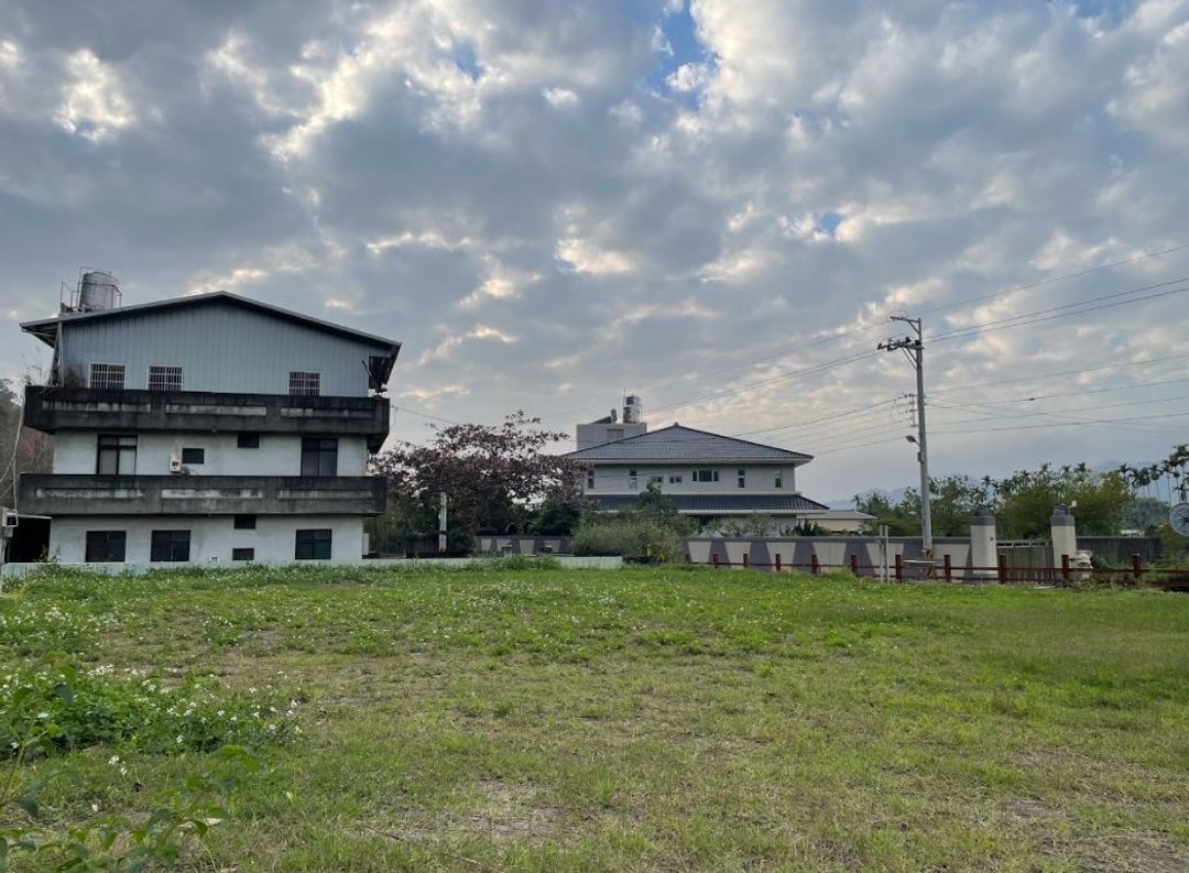 彩虹星光農園露營區｜冬季採果體驗、唯美落羽松步道、親子草地營位
