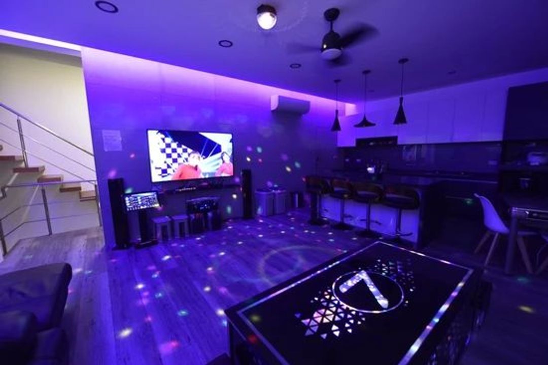 L-house時尚會館 | 10 -20人宜蘭包棟 | 烤肉、電動麻將、KTV