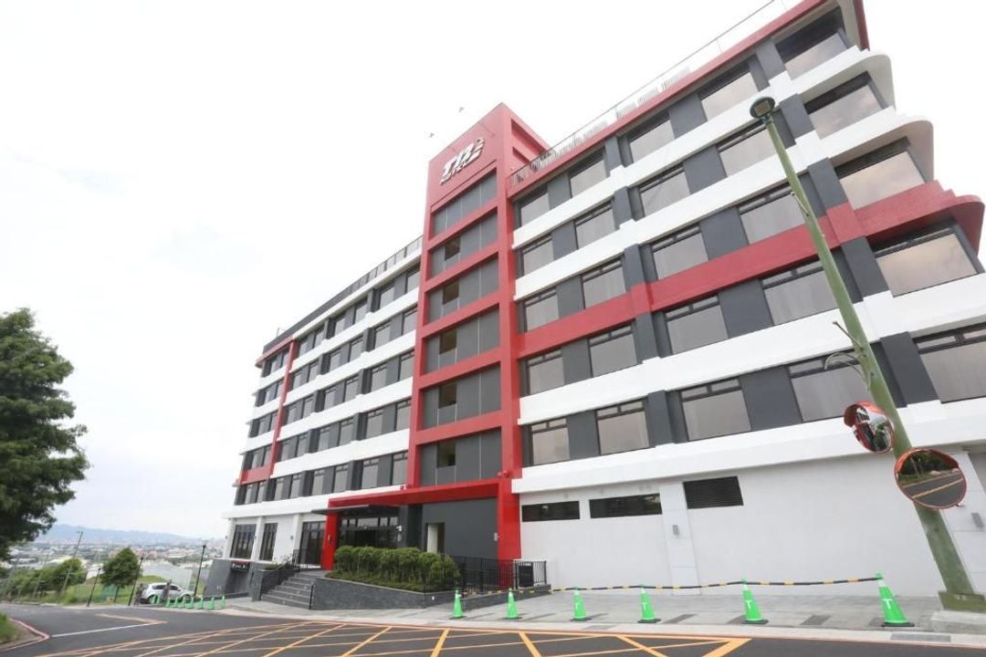 T11 T12麗寶賽車主題旅店