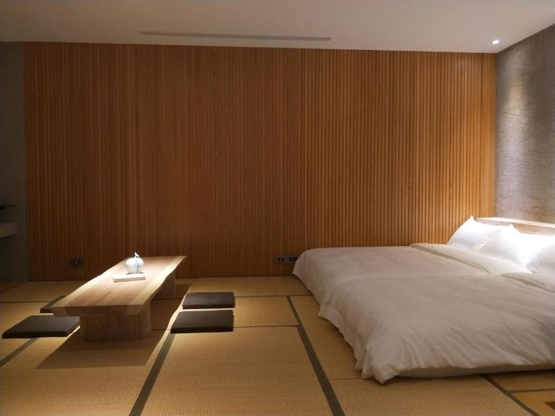 Small Hotel