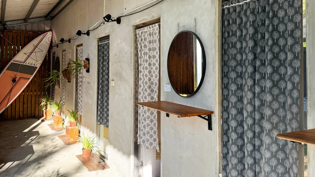 荒野半島｜獨家7折起！無敵湖景豪華露營、一泊二食贈體驗、附冷氣-8