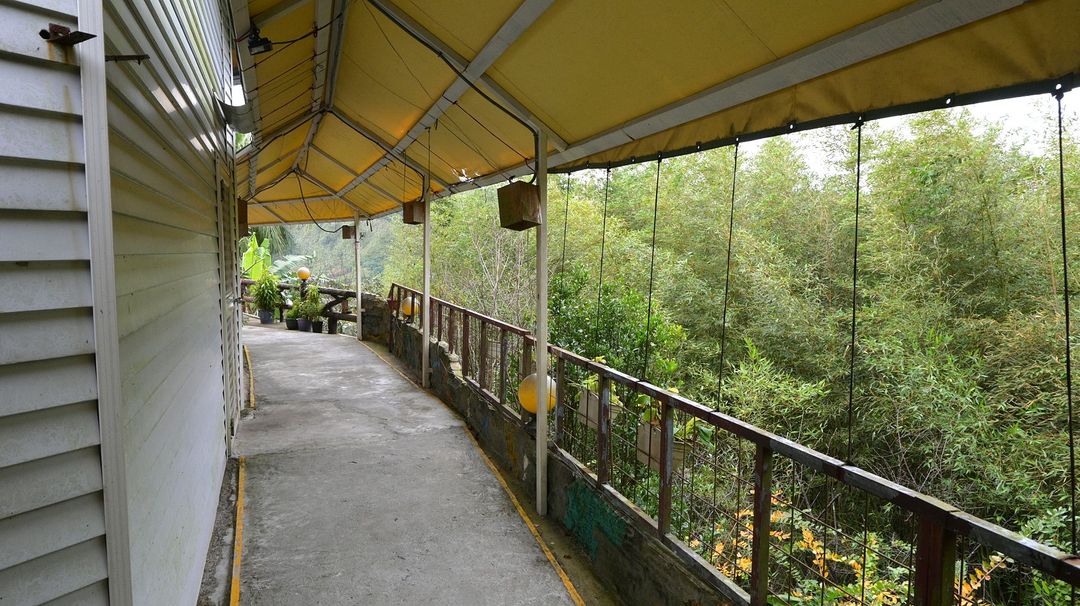 隱峇里山莊｜露營車、景觀民宿、團體包棟推薦
