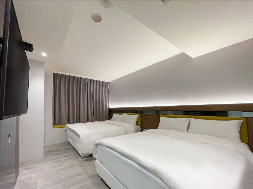 CHECK inn Taichung Qinghai