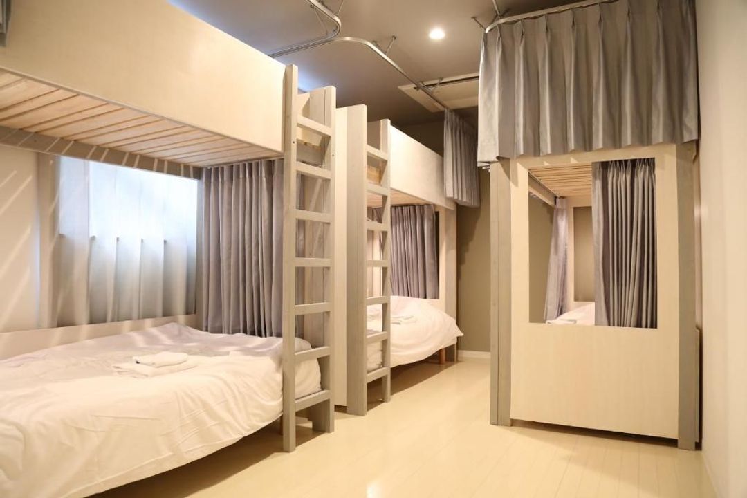 IWATOYAMA HOTEL (Iwatoyama Hostel)