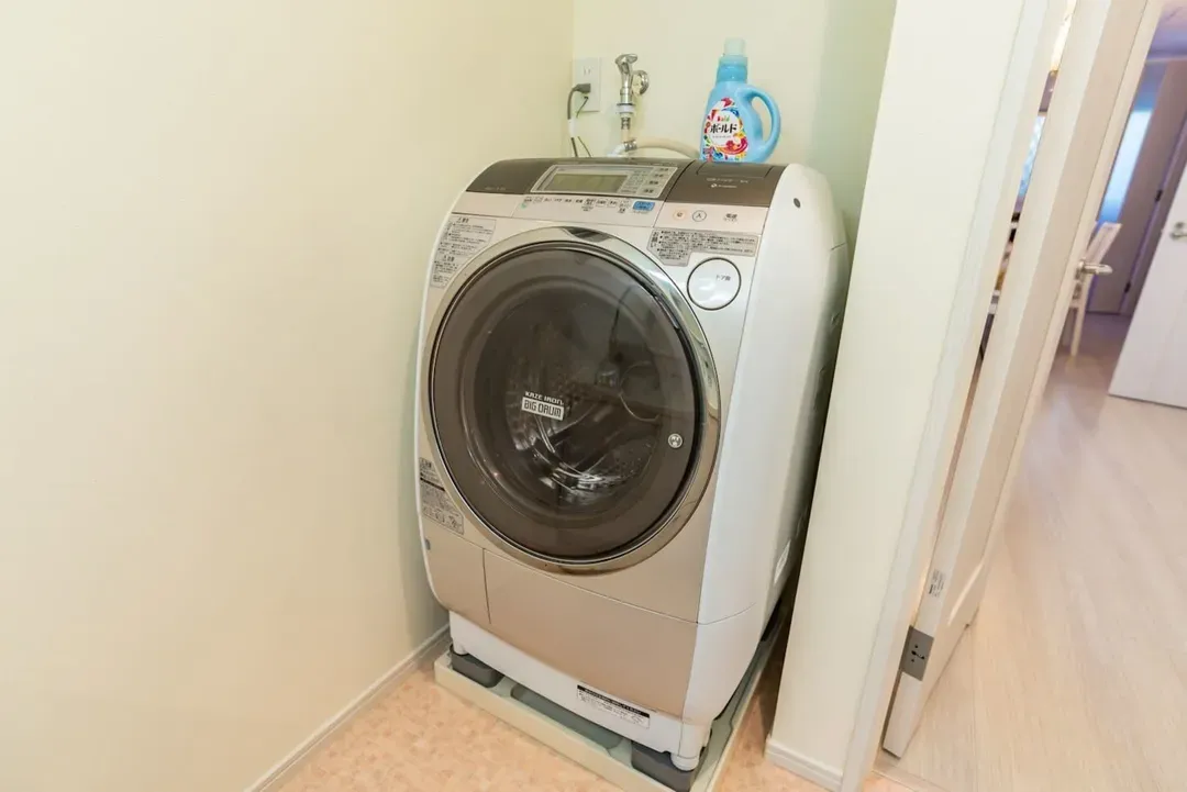 Sterilization and deodorization of the inside of the building and bedding are finished by spraying EM fermenting enzyme. Alcohol disinfection is also carried out!