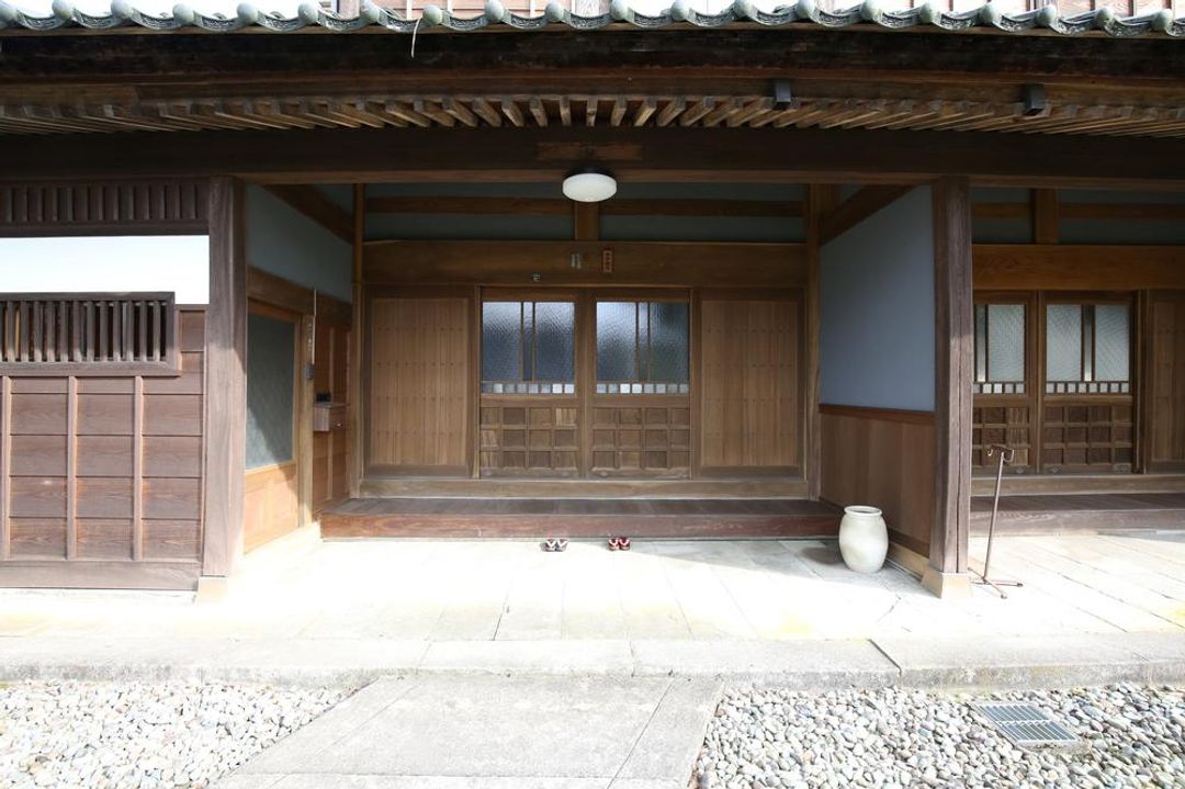 Mountains around a hundred years of Japanese traditional architecture-6