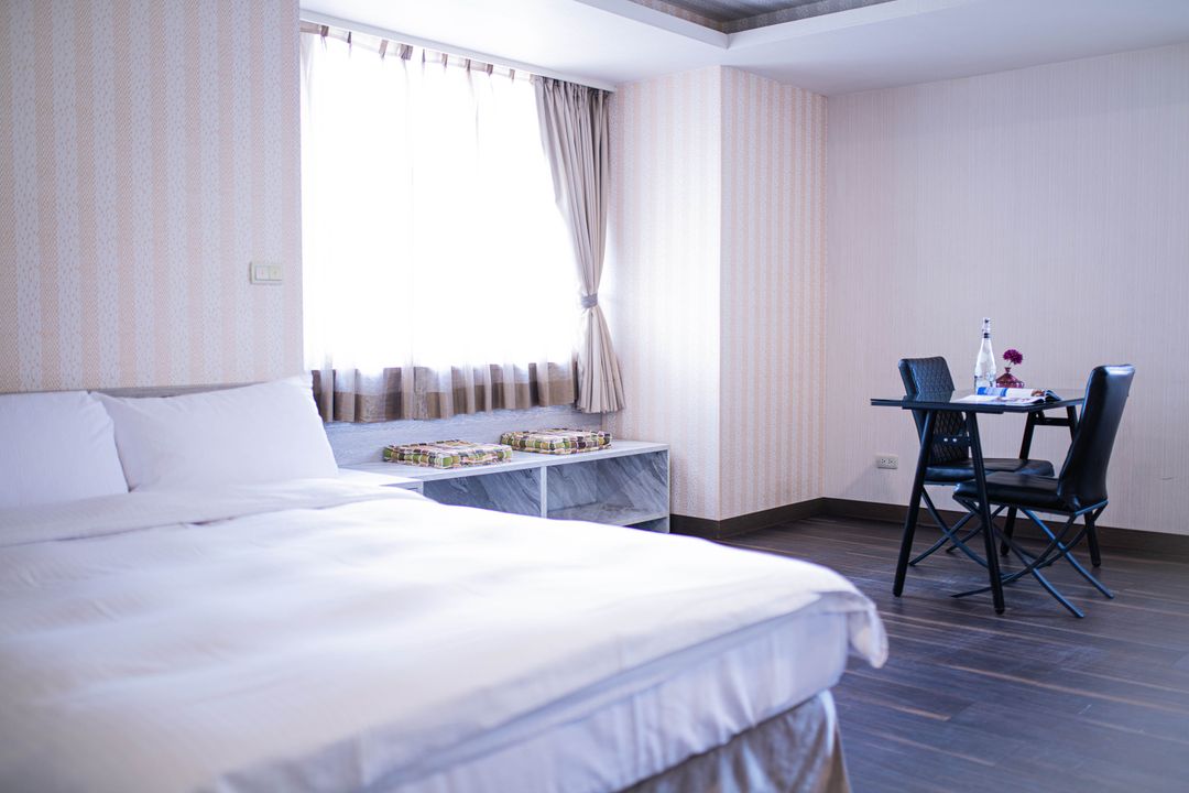 West Hotel Puli