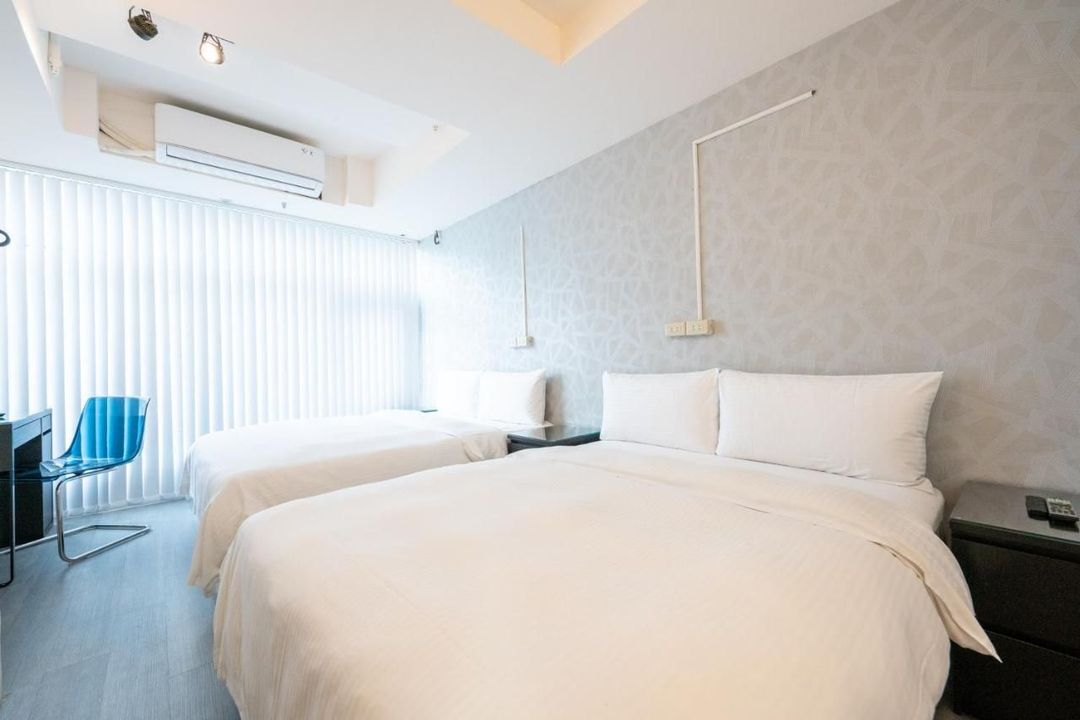Hotelshere, Ximen