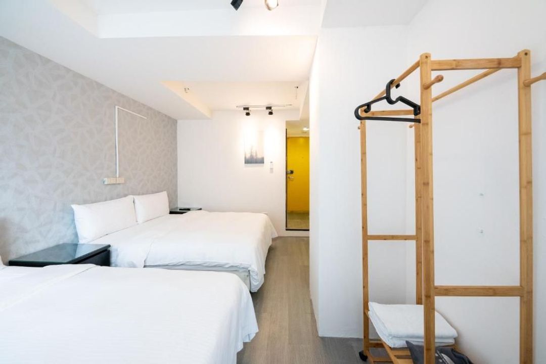 Hotelshere, Ximen