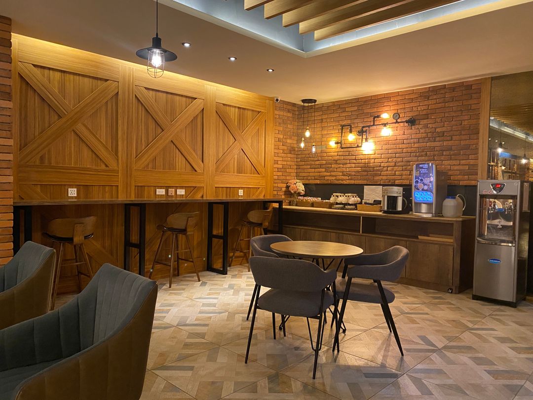 花鄉商旅 (花鄉旅館連鎖-左營店)