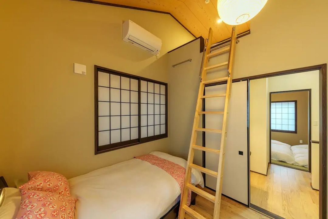 8min walk from Asakusa/Stroll along the Sumida River / 2LDK/1.5UB / 60㎡, Max 6pax / 2-story Japanese-style villa (with loft)