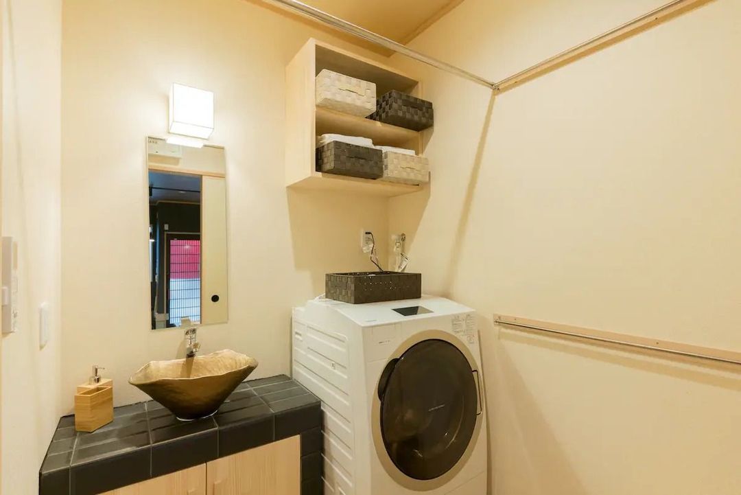 Yamanote Line/Direct access to Shinjuku, Ginza, and Roppongi/2 toilets, 1 bathroom/Max 5pax/Elegant Japanese-style villa