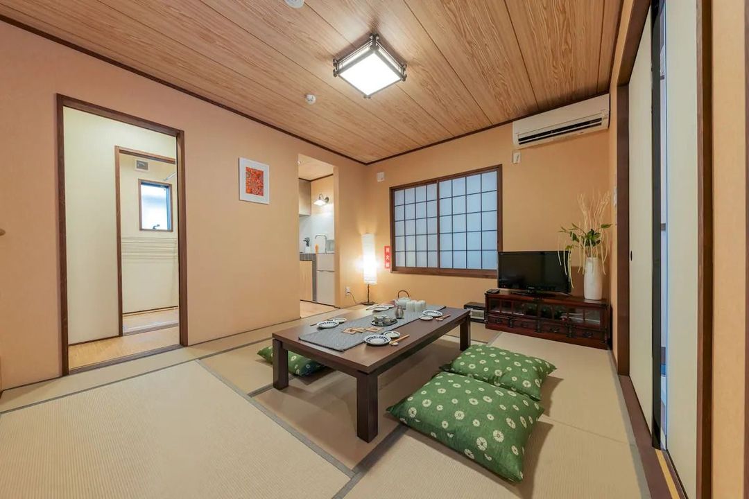 Tokyo Prefecture-Asakusa Area/10min Walk to Minowa Station/2 Bedrooms, 1 Living Room/2 Toilets, 1 Bathroom/71㎡ /Max5/Japanese Villa with Loft