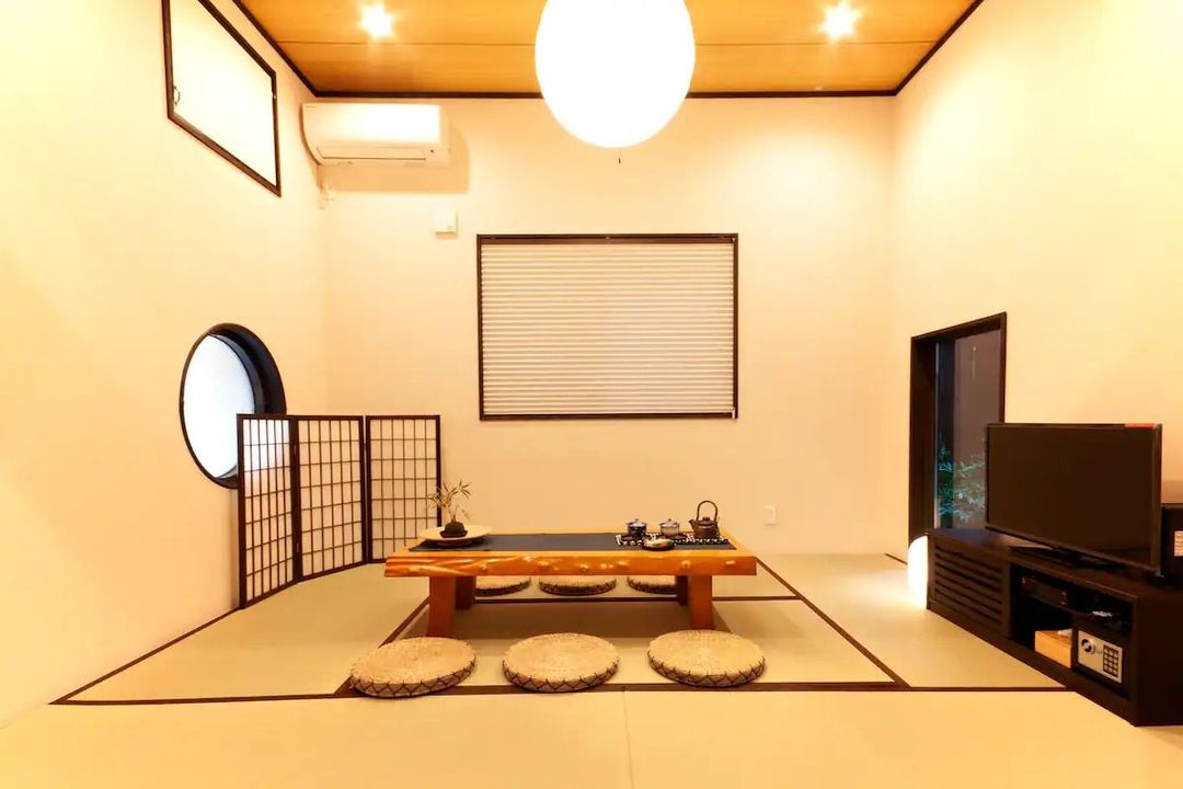 5min walk to Asakusa/ 2BR, 1LR/2 toilets, 1 bathroom/90㎡/Max 6pax/Japanese-style villa